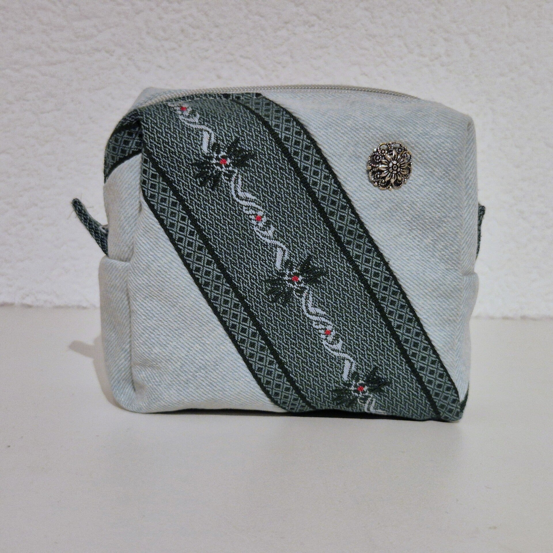 Boxy Bag midi Edelweiss grün