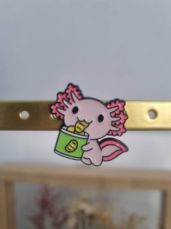 Pin's Axolotl