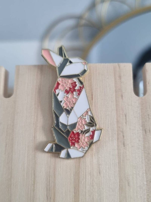 Pin's Lapinou fleuri
