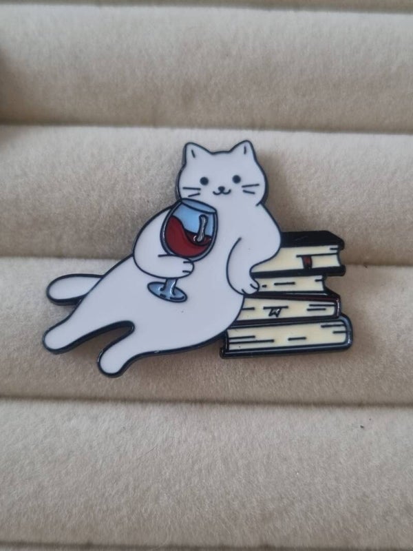 Pin's Chat verre de vin