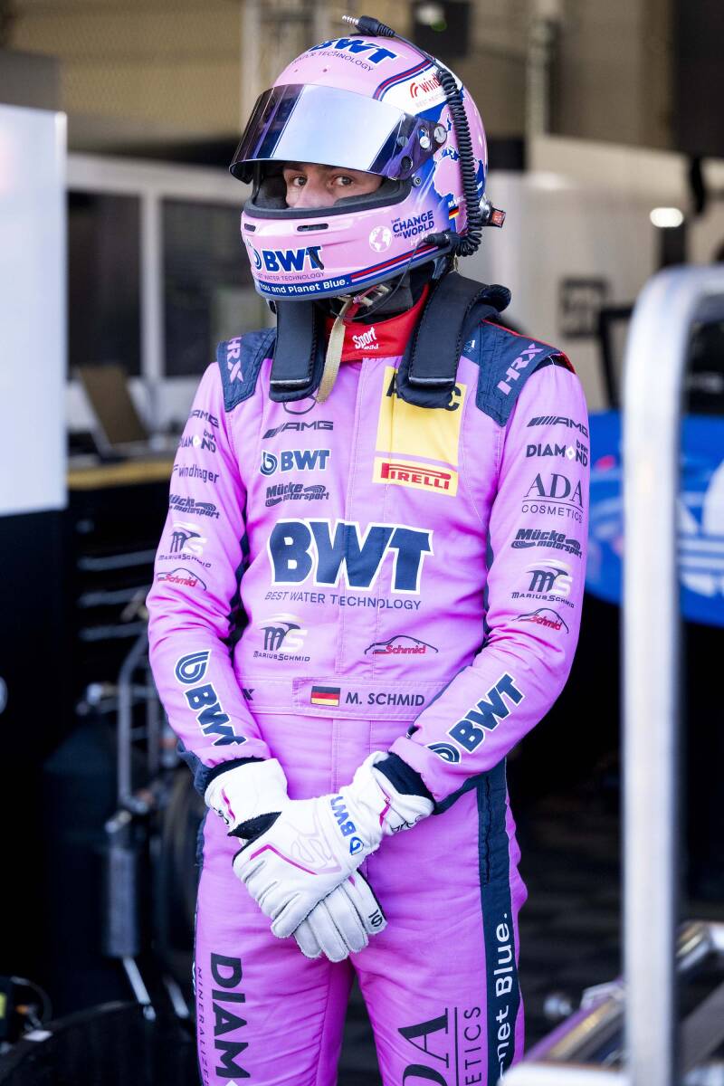 mariusschmid-anzug-02-0426-standard-jh1rnd.jpg