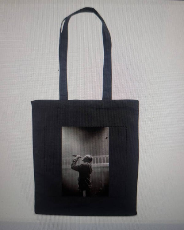 Lois Signature Canvas Tote/Black&White