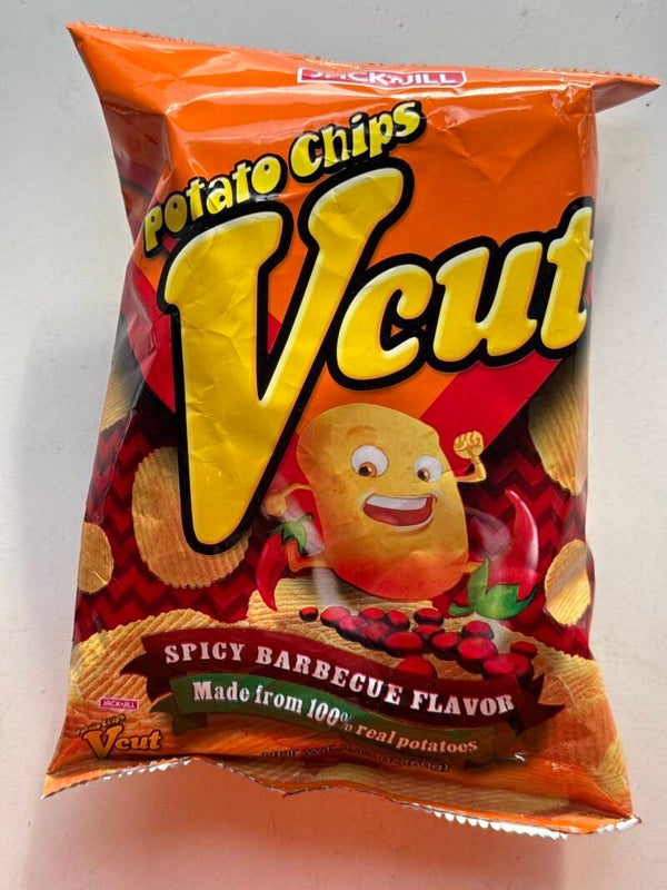 J&J V-CUT SPICY BBQ 65G