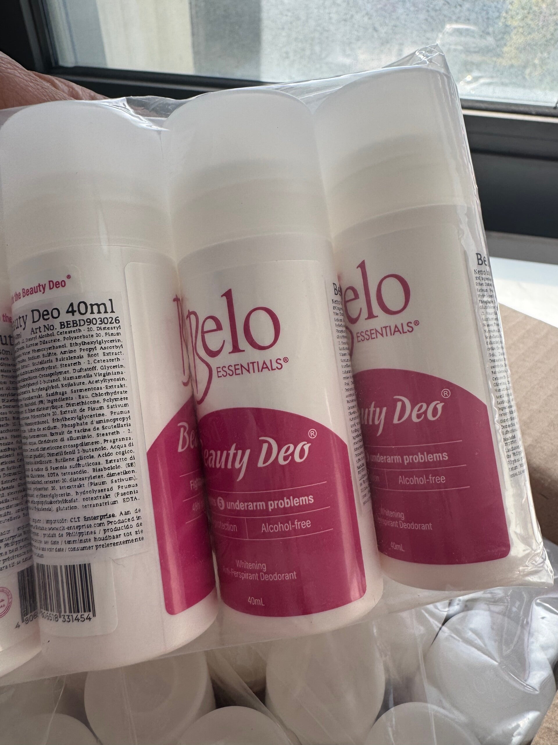 BELO ESSENTIALS WHITENING DEO ROLL ON 40ml