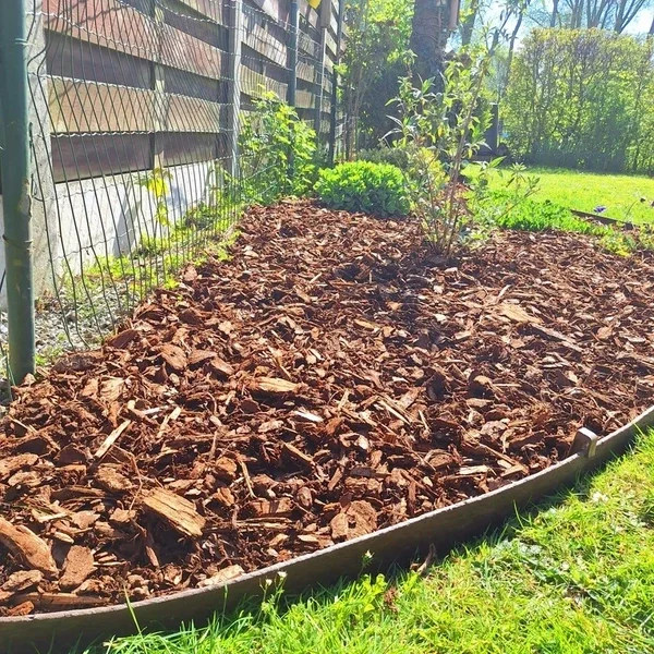 Boomschors in zakken