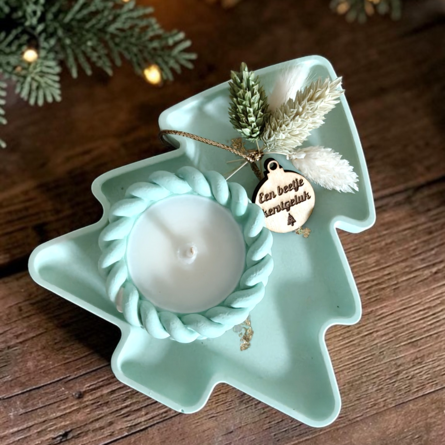 Kerstcadeaubox met schaaltje, droogbloemen en geurkaars