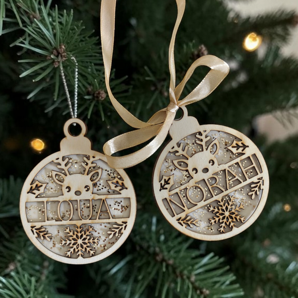 Houten kerstbal met naam | 3D met glitter