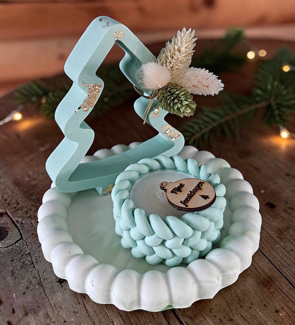 Kerstcadeaubox met marmerlook schaaltje, kerstboompje en geurkaars