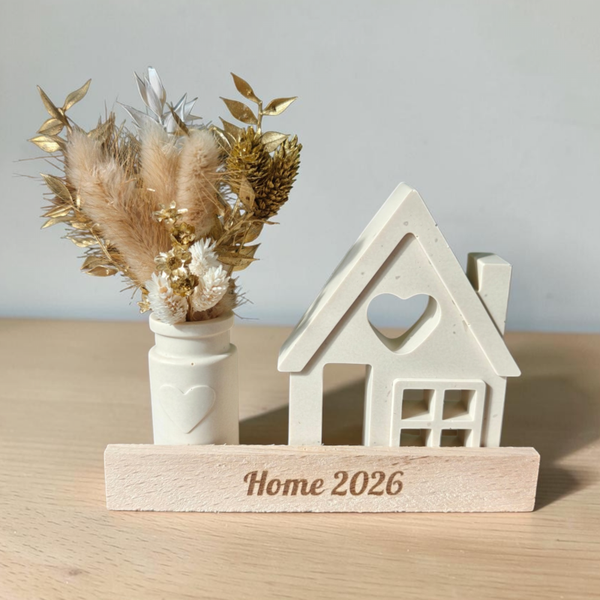 Huisje, vaasje en droogbloemen 'home 2026'