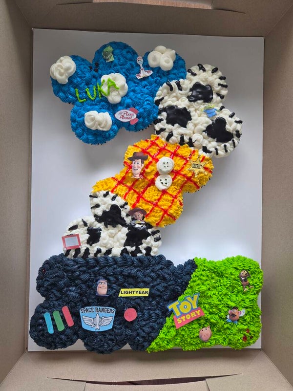Custom Cupcake Cake