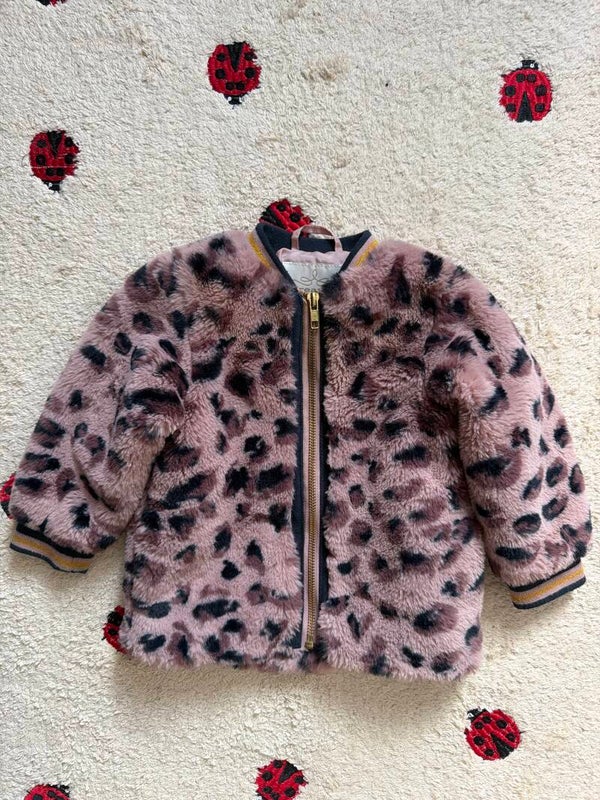 Cream teddy jas maat 80