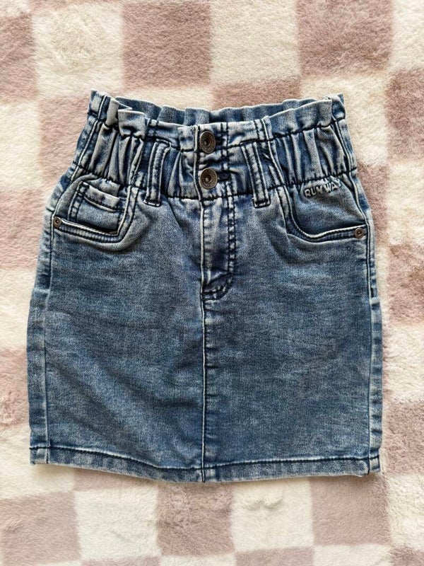 Europe kids rok maat 134