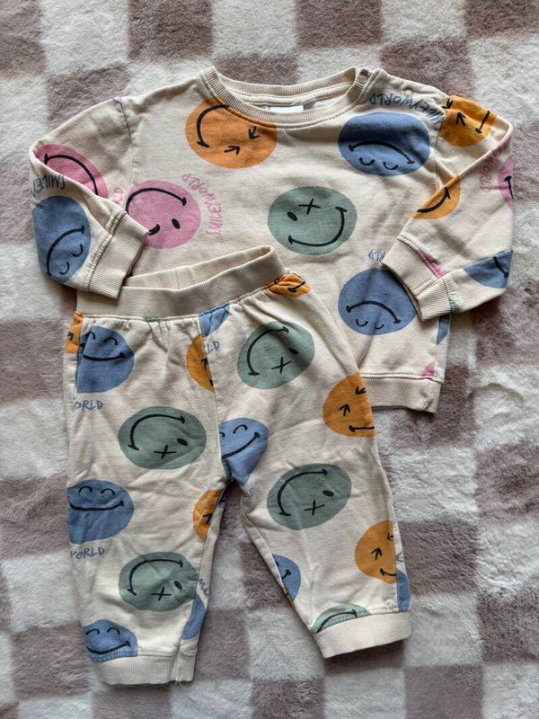 Smiley setje maat 86