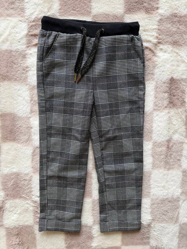 Quapi broek maat 104