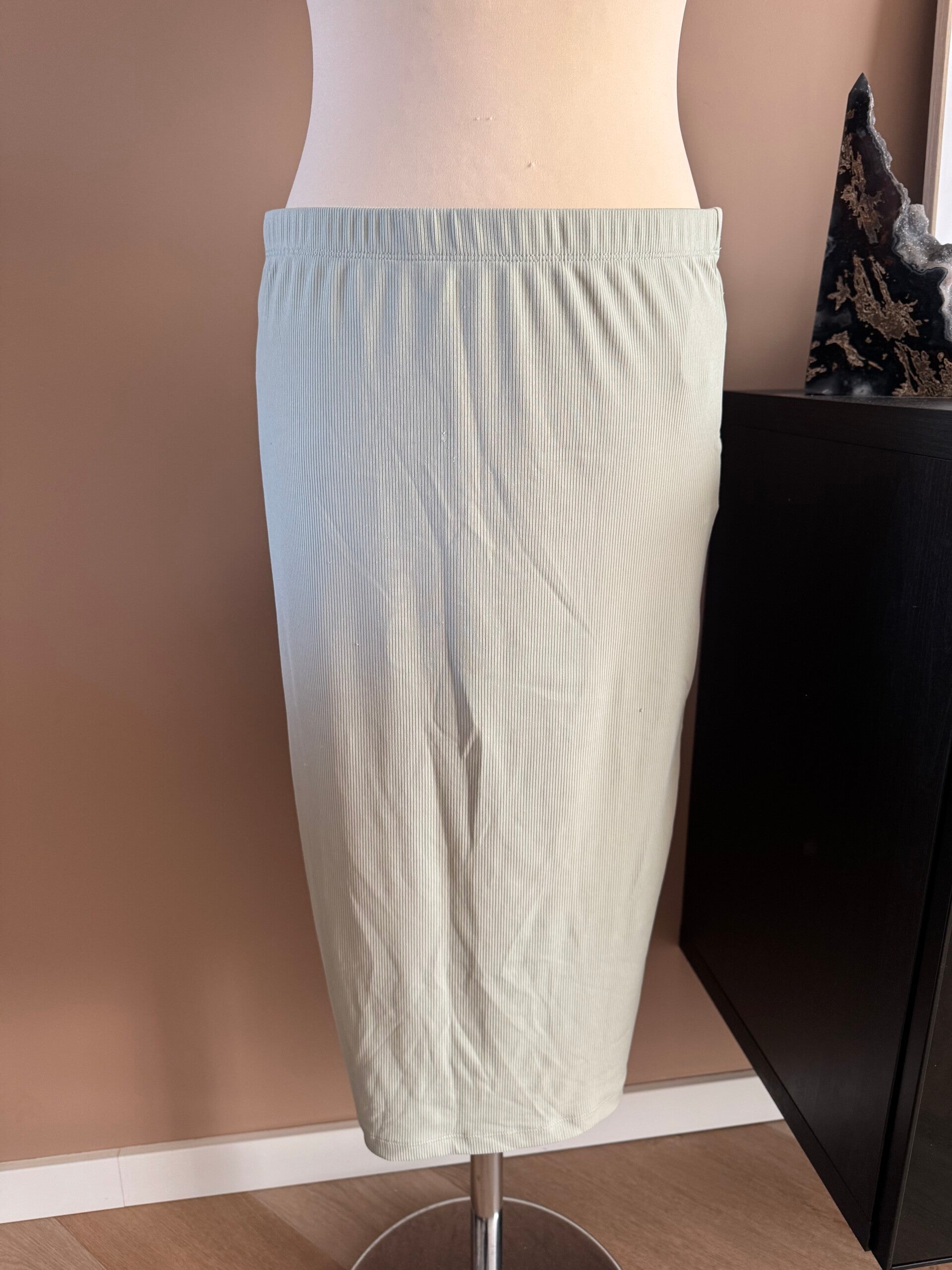 Vero moda rok maat L