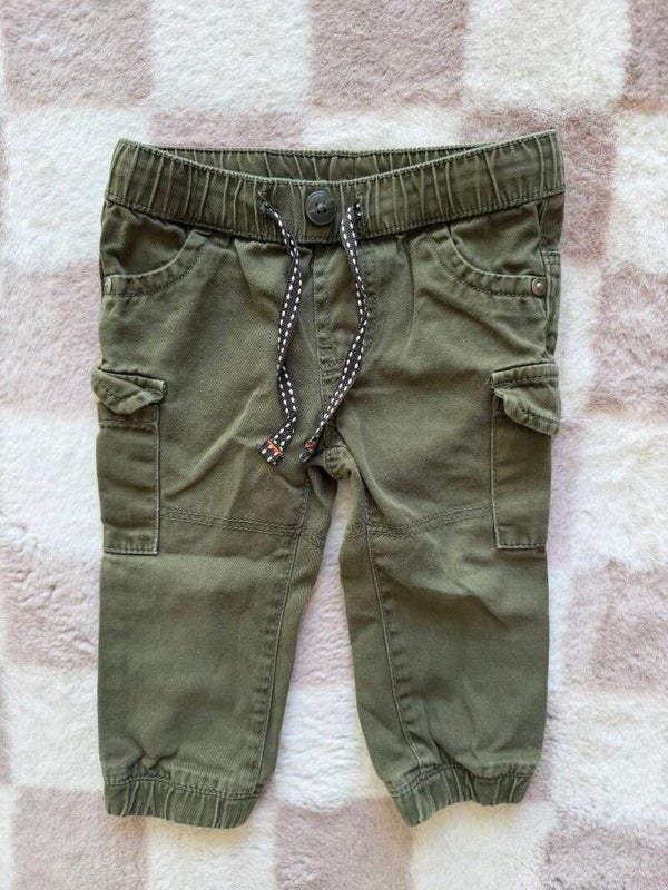 Hema broek maat 74