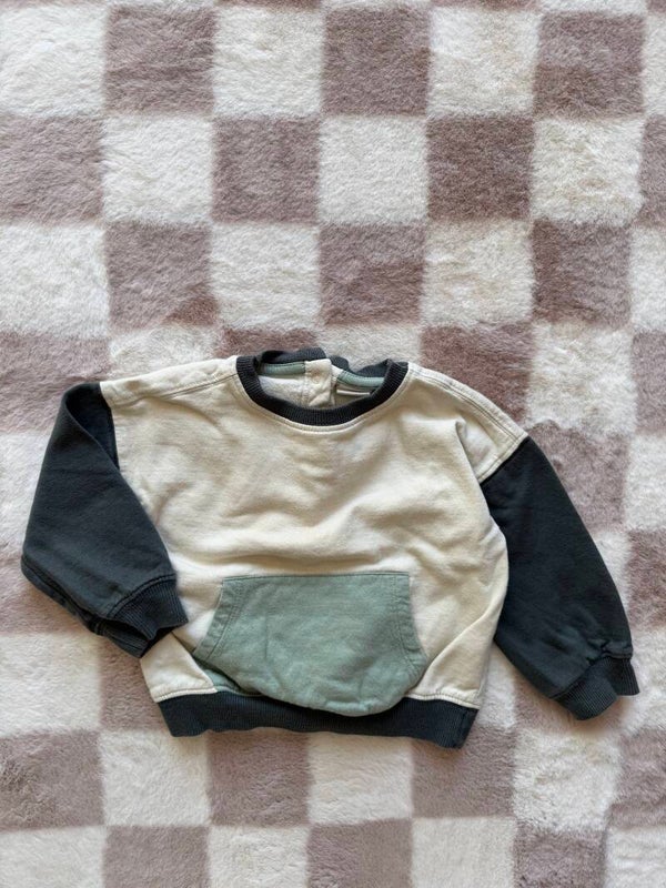 Hema sweater maat 80