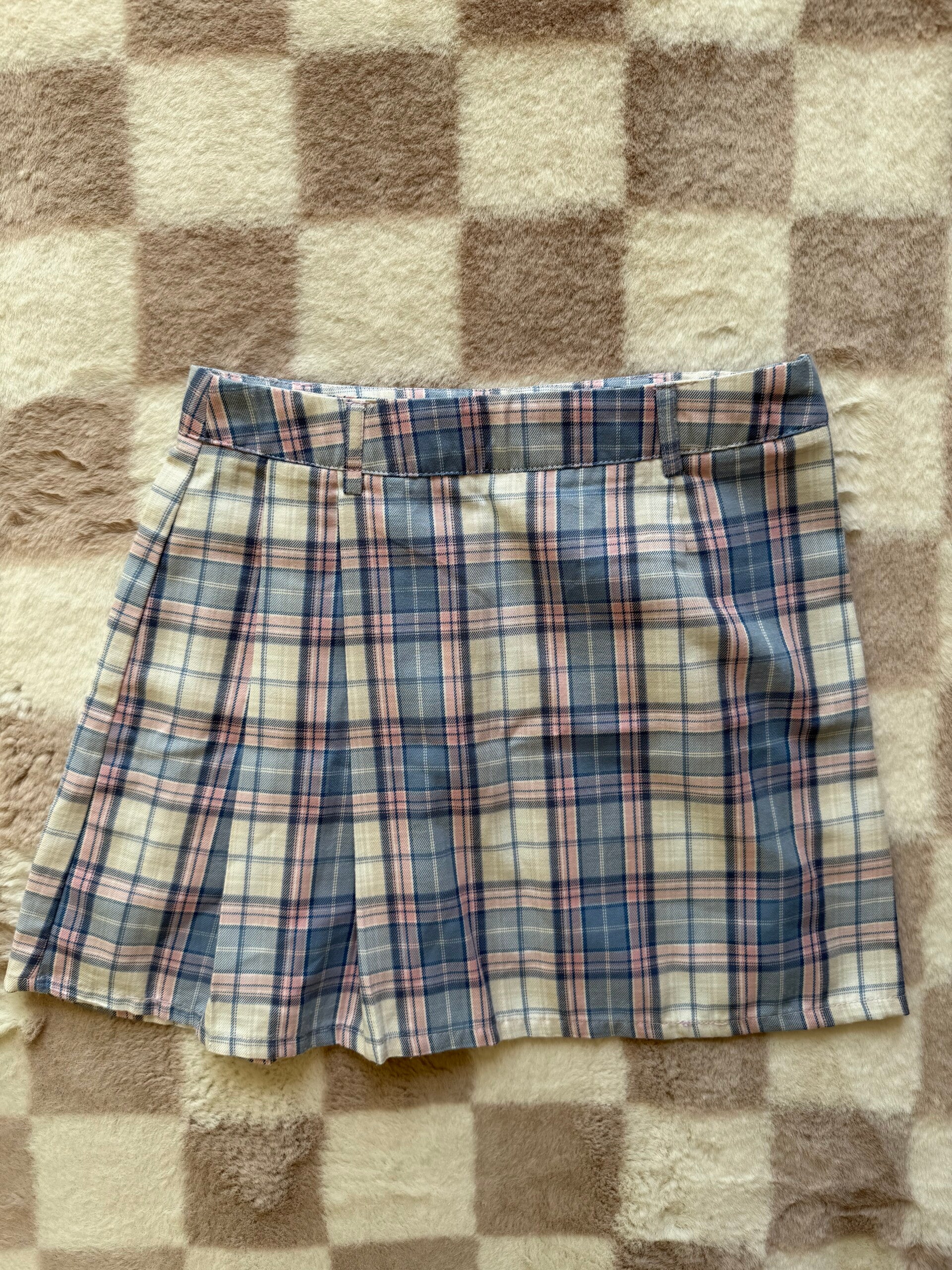 Reserved rok maat 140