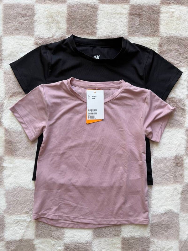 2 H&M sport shirtjes maat 98/104