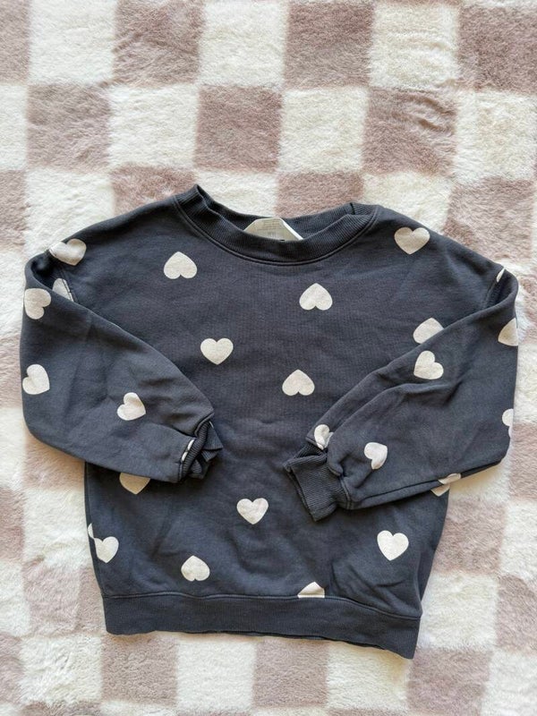 H&M sweater maat 110/116 - Hartjes