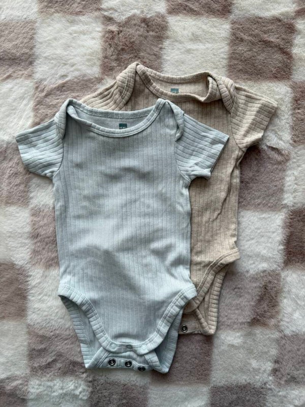 2 Hema rompers maat 50/56