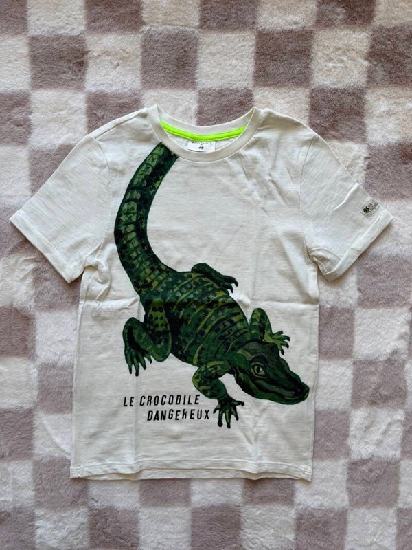 H&M shirt maat 134/140