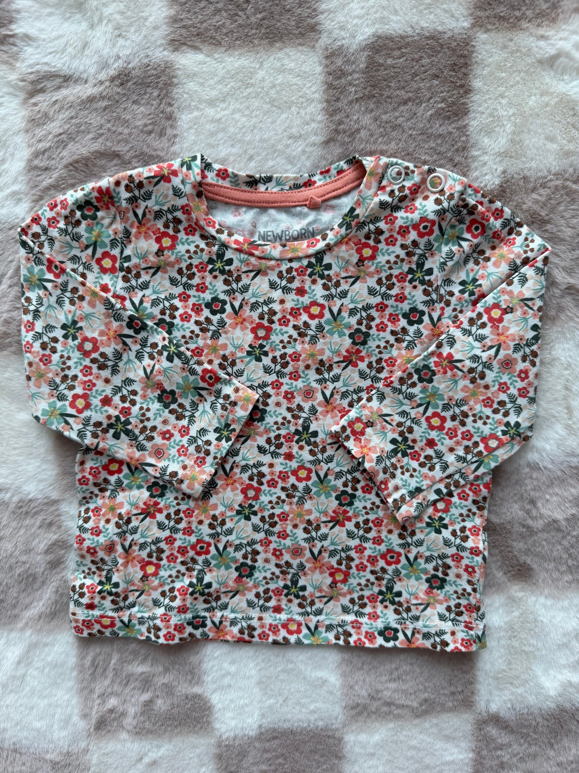 Newborn shirt maat 62