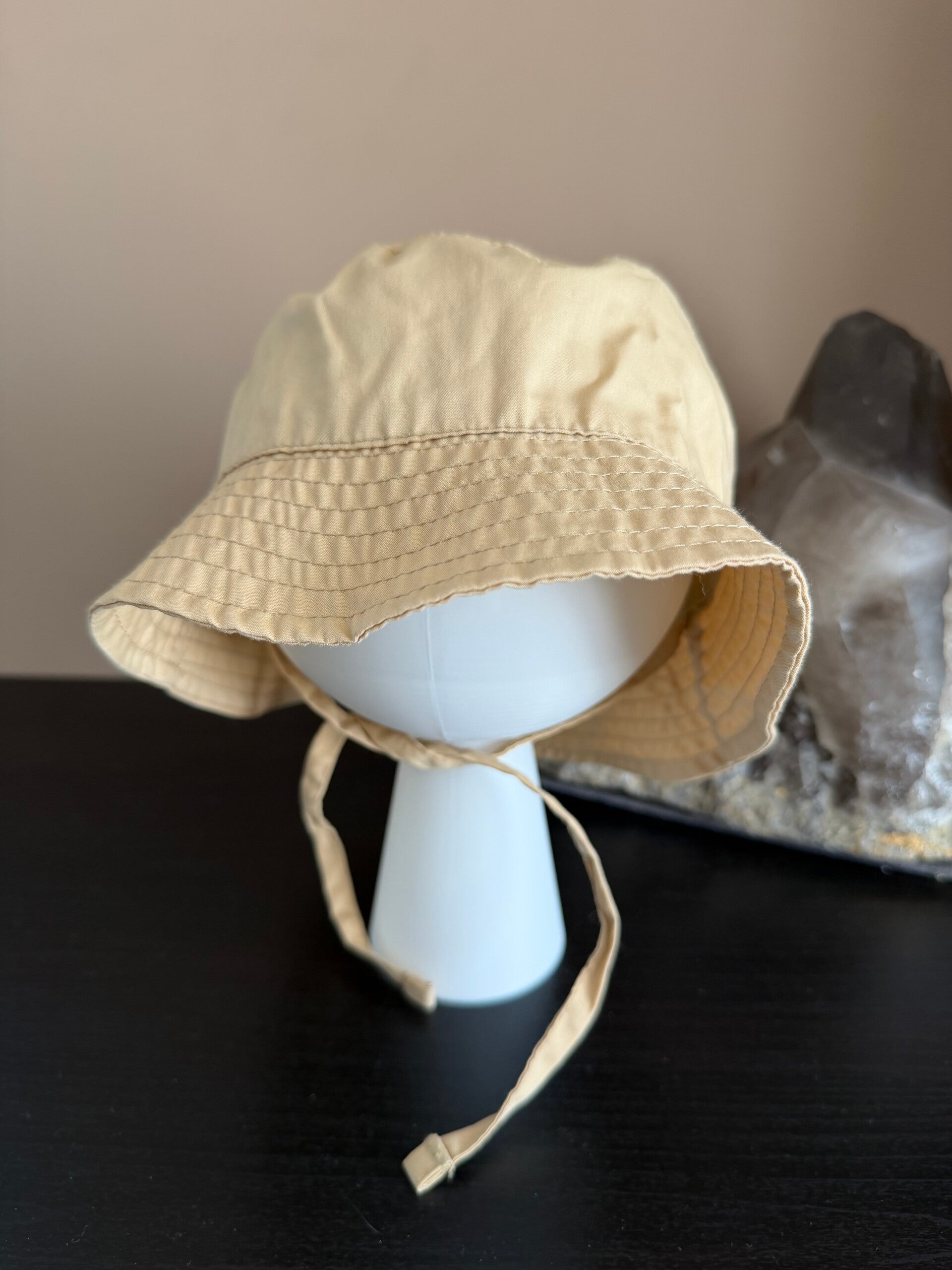 Hema hoedje 18-36 M