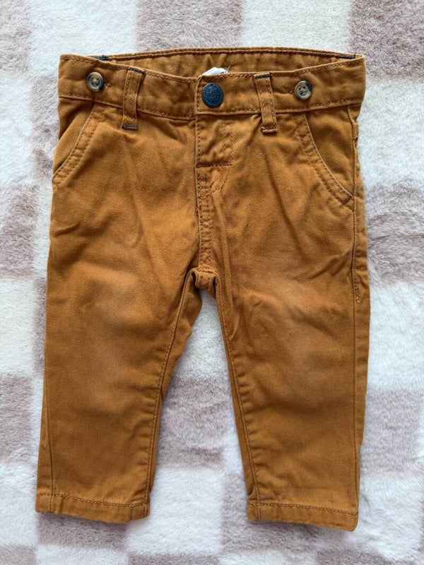 Hema broek maat 62