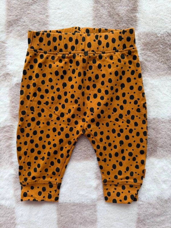 Hema broek maat 62