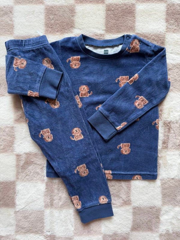Hema pyjama maat 86/92