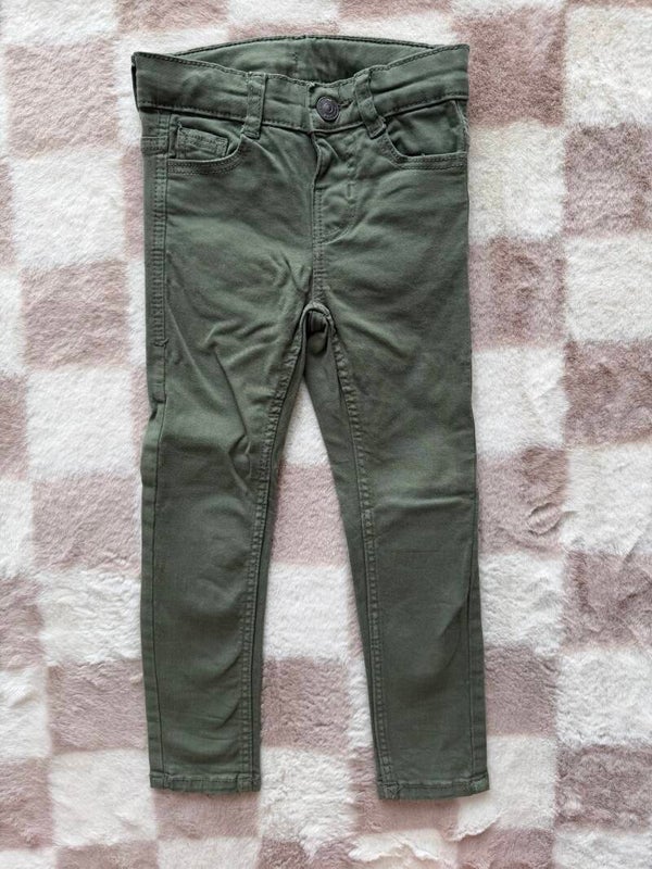 KIABI broek maat 3A