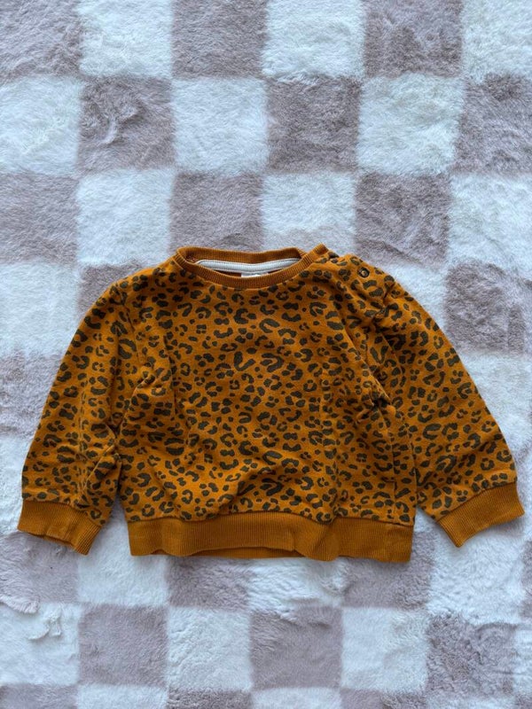 Hema sweater maat 80