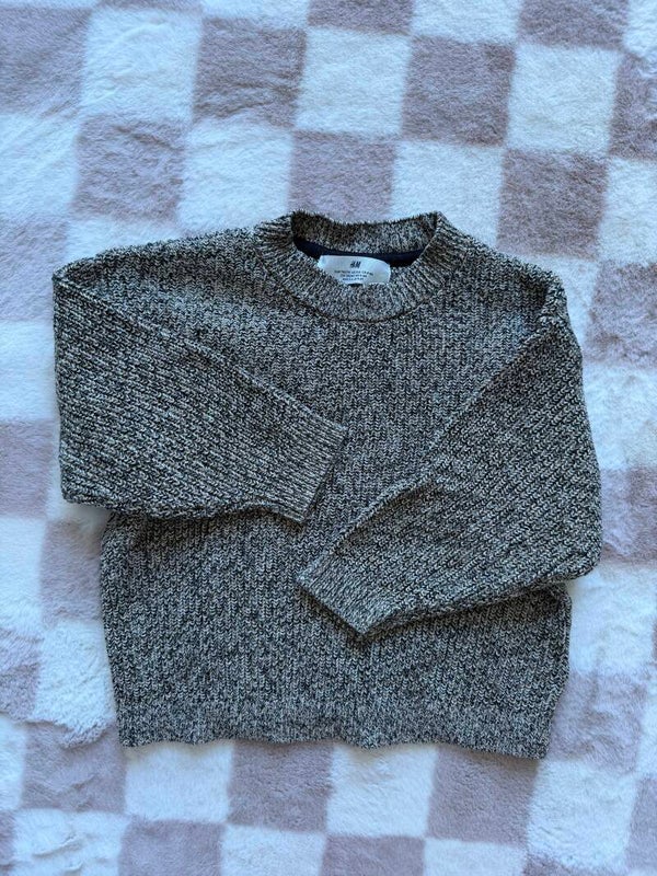 H&M sweater maat 110/116