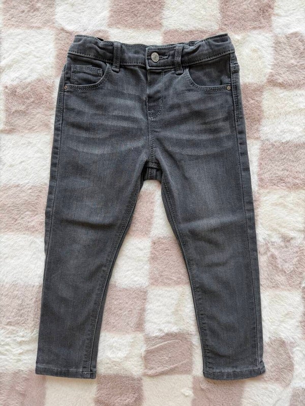 Zara broek maat 104cm