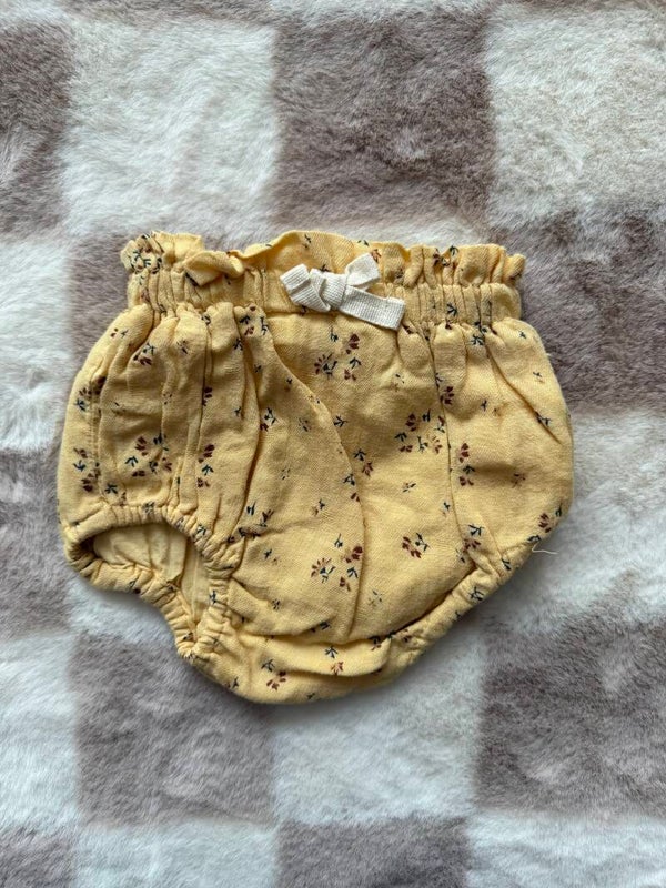 Zara broek maat 68cm