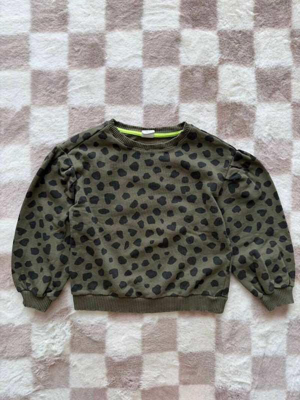 Hema sweater maat 122/128