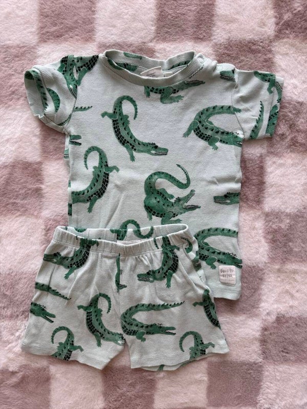 Feetje pyjama maat 86