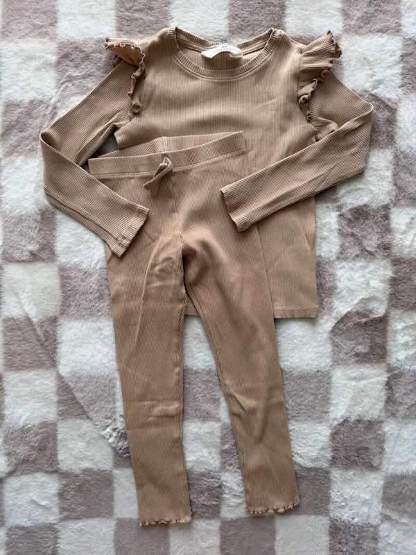 H&M setje maat 110/116
