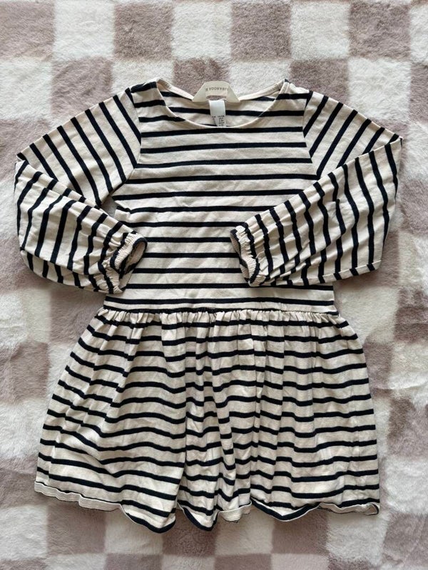 H&M jurk maat 122/128