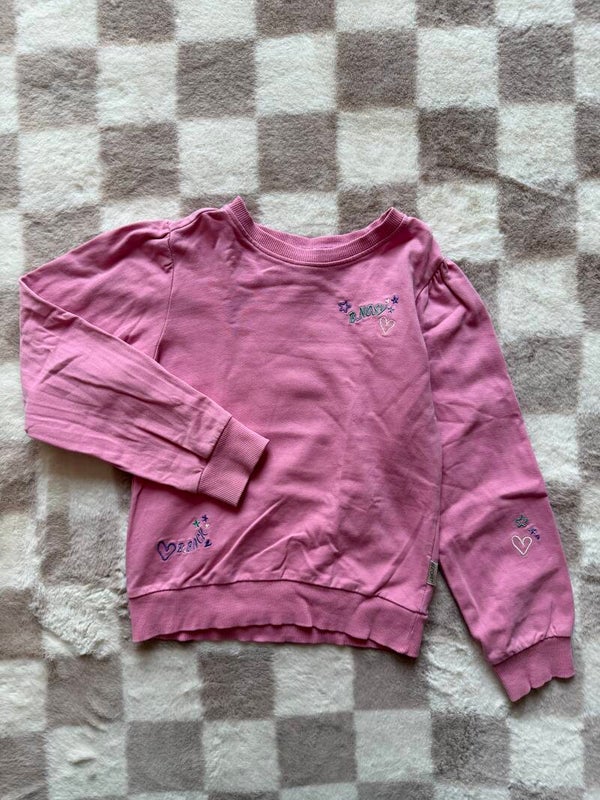 B.Nosy sweater maat 122/128