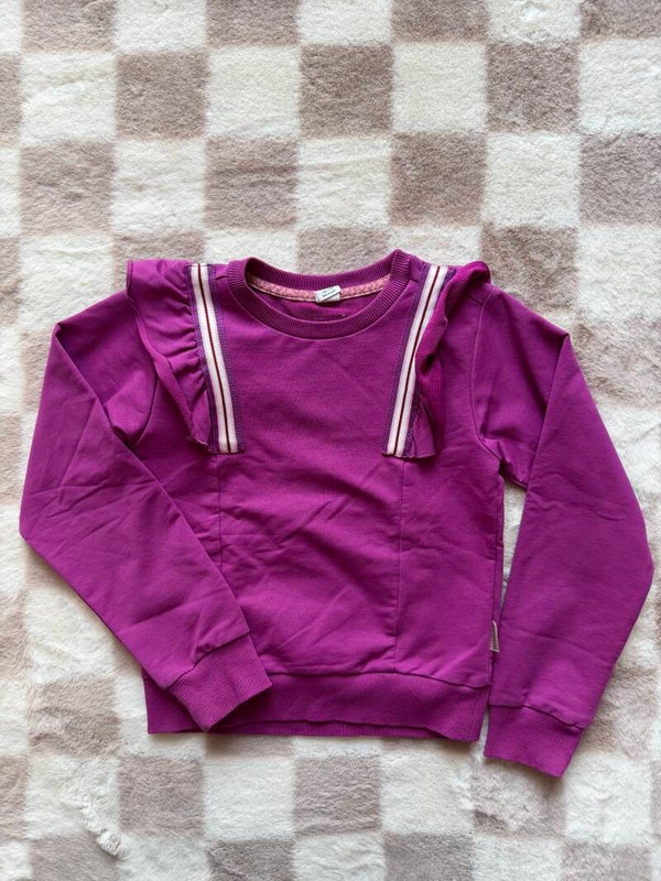 B.Nosy sweater maat 122/128