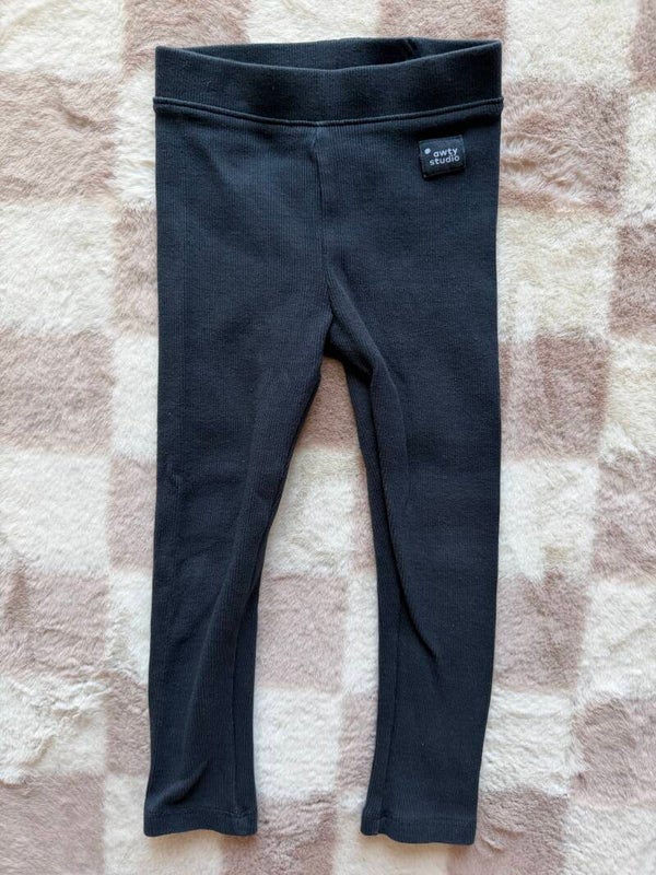 Zara broek maat 104cm