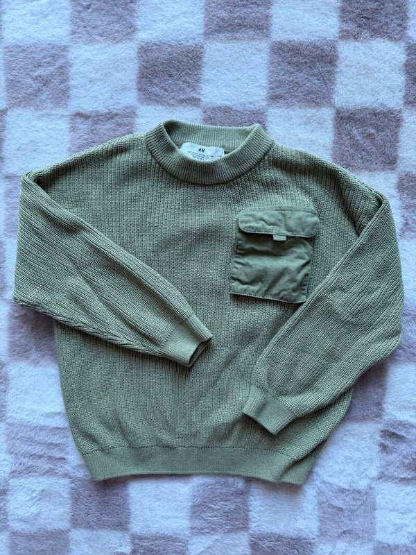 H&M sweater maat 110/116