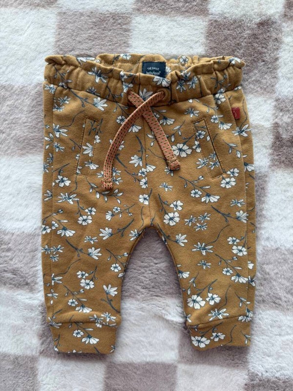 Babyface broek maat 62