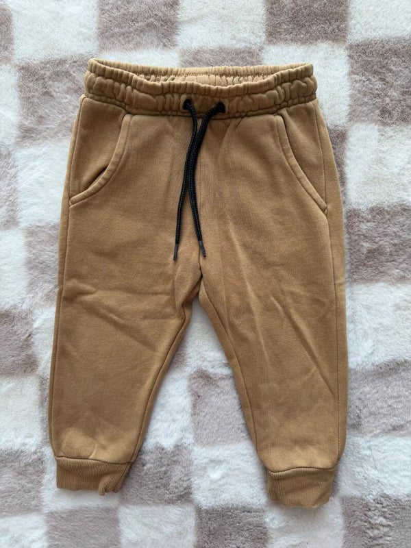 Hema broek maat 86