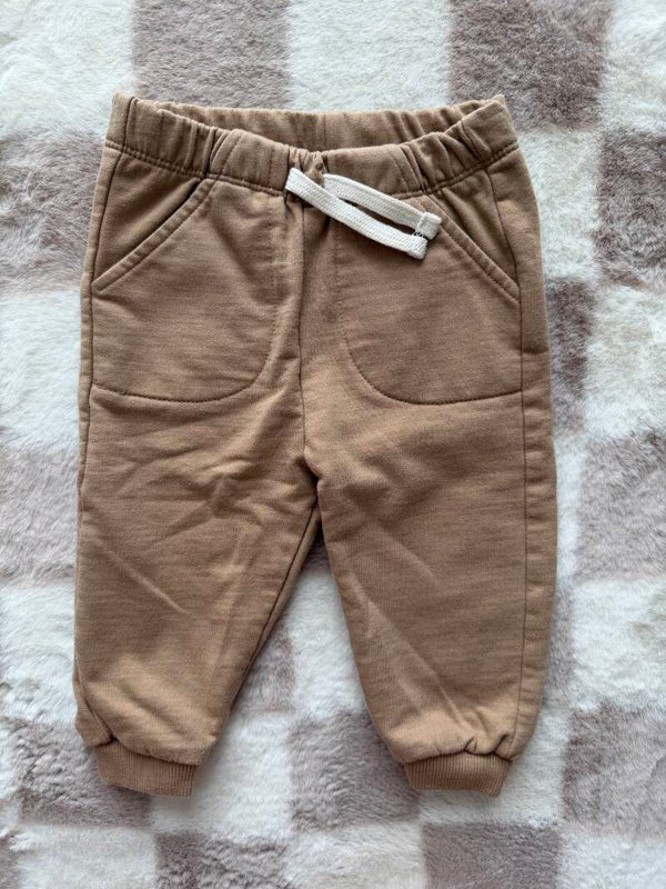 Bruine broek maat 68
