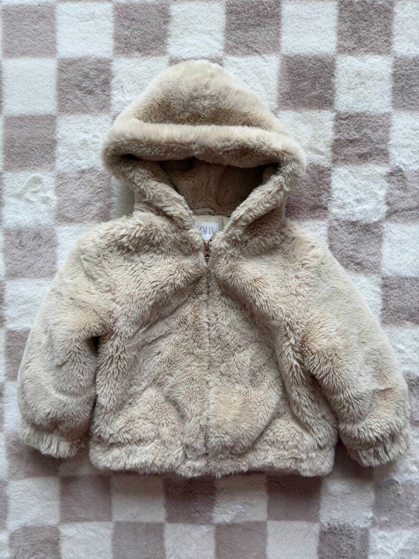 Zara teddy jas maat 98cm