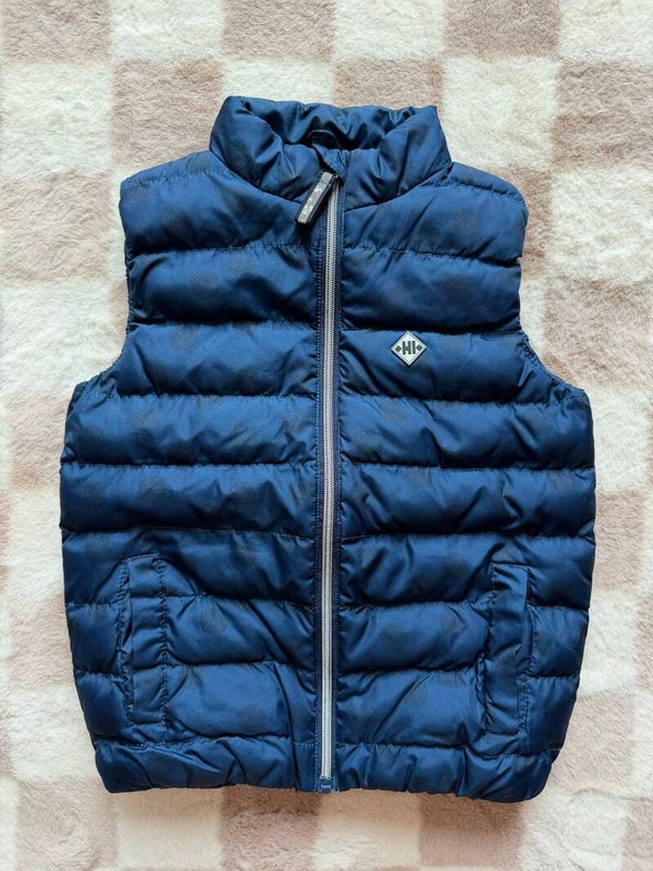 Hema bodywarmer maat 122/128