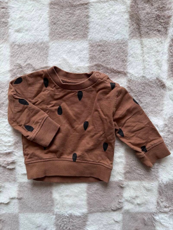 Stippen sweater maat 56